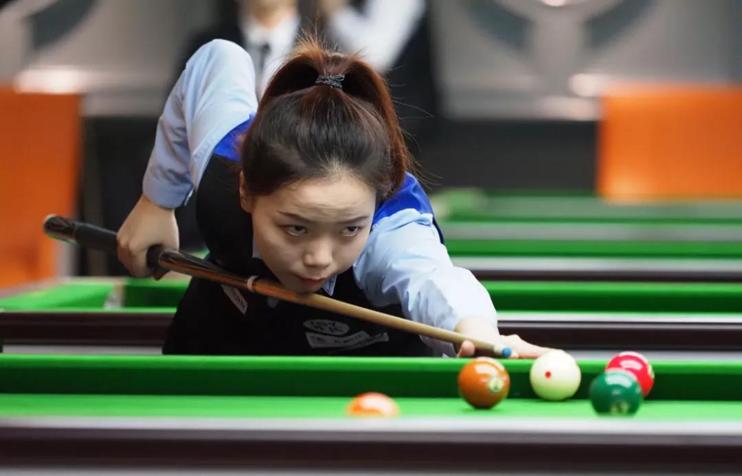 一个明显趋 一个明显趋