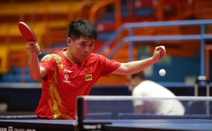 在开幕式中 在开幕式中